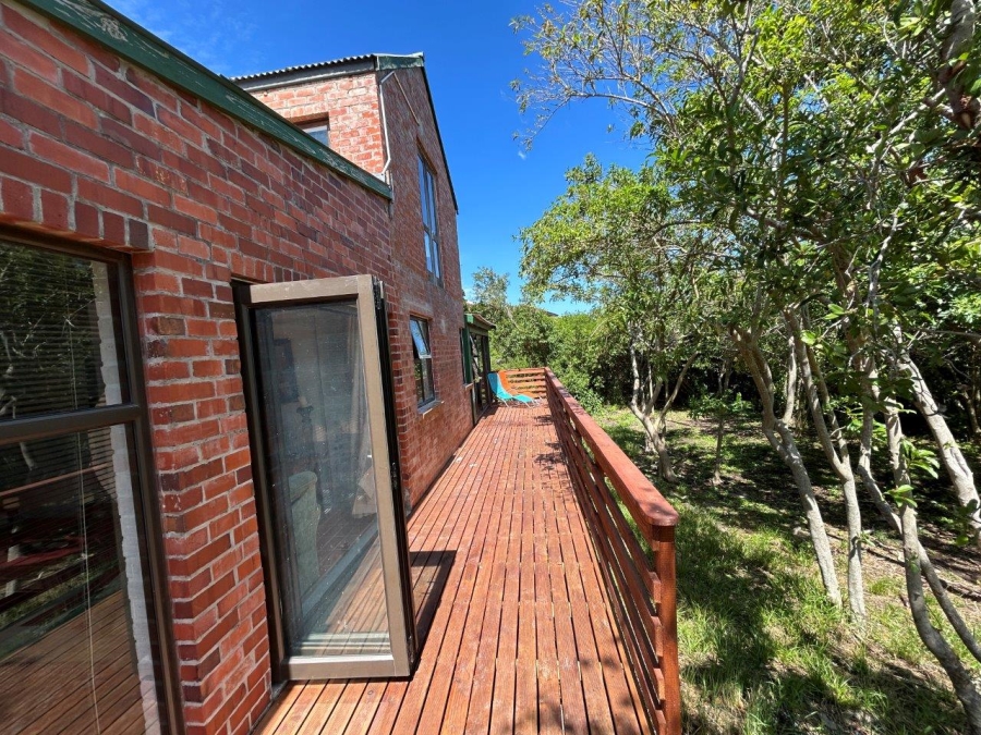 4 Bedroom Property for Sale in Noorsekloof Eastern Cape